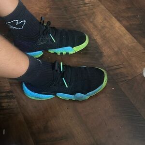 Trae young’s size 5